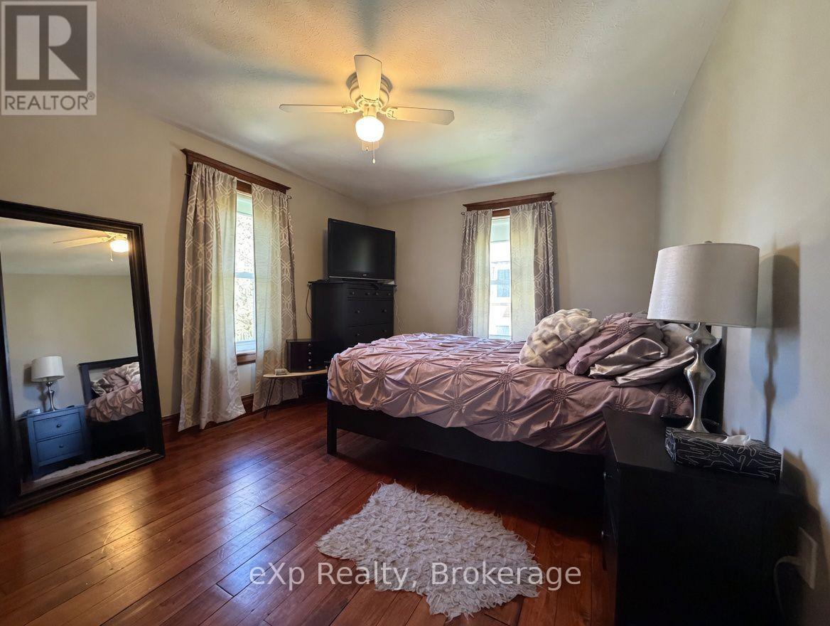 625 Gibson Street, Brockton, Ontario  N0G 2V0 - Photo 13 - X13131654
