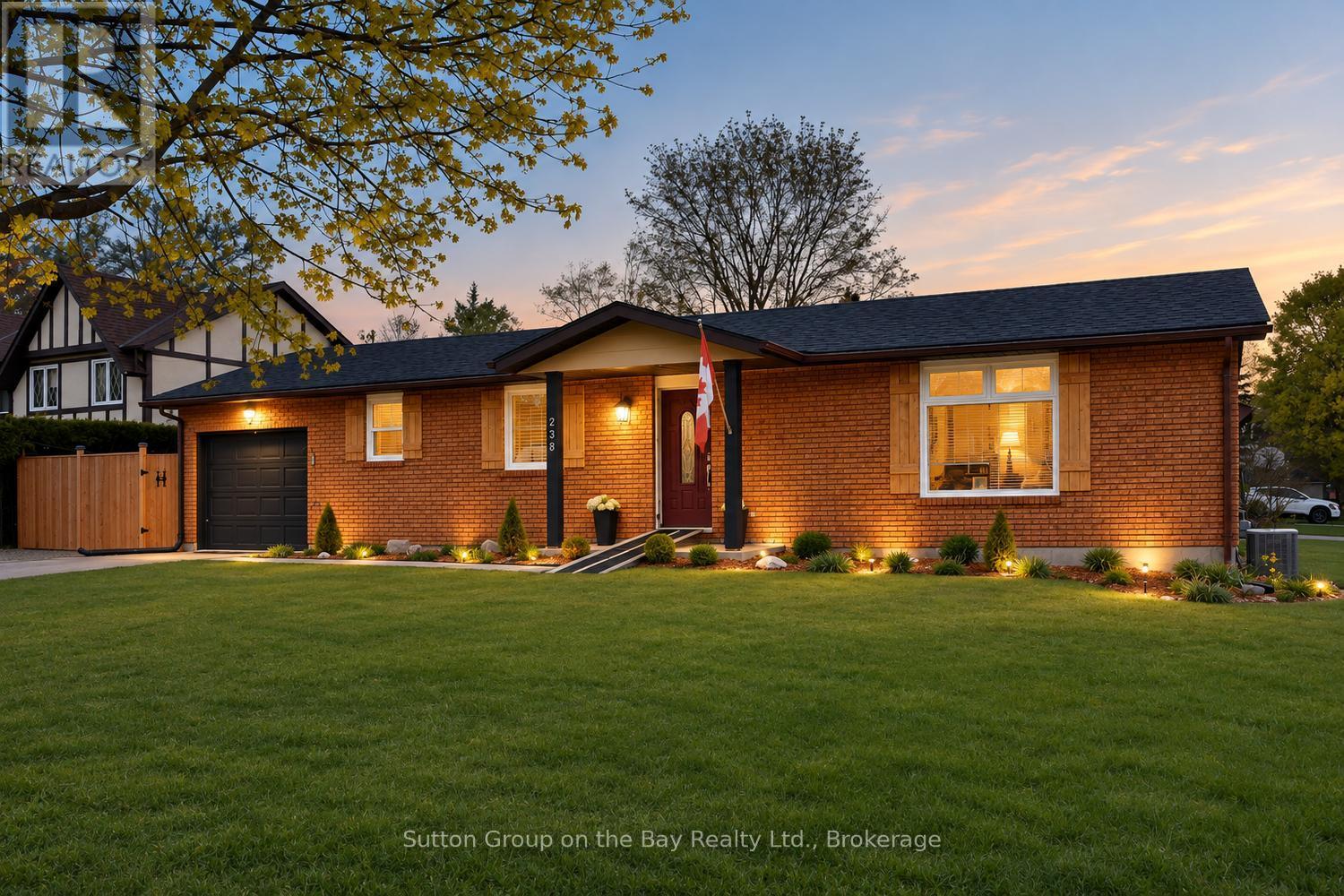 238 MCCREA DRIVE, Clearview, Ontario