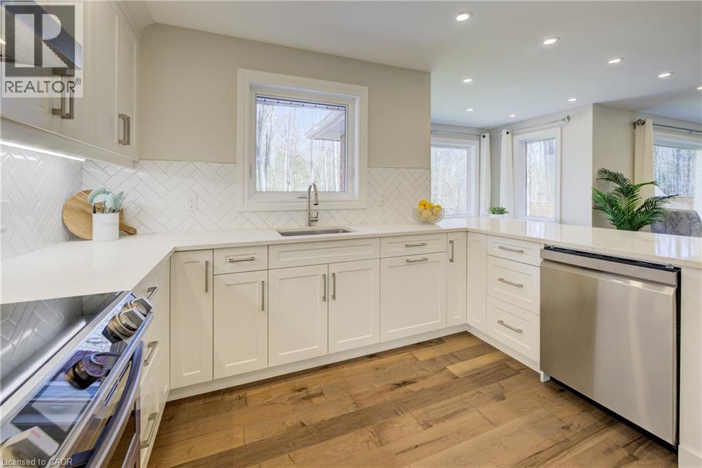 439 Northlake Drive, Waterloo, Ontario  N2V 1Y6 - Photo 6 - 40830331