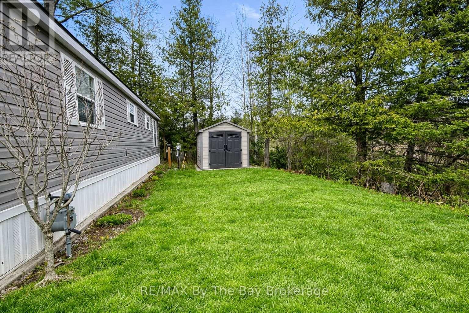 83 Madawaska Trail, Wasaga Beach, Ontario  L9Z 1X7 - Photo 15 - S13132490