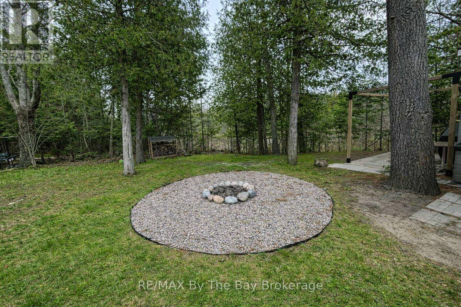 83 Madawaska Trail, Wasaga Beach, Ontario  L9Z 1X7 - Photo 2 - S13132490