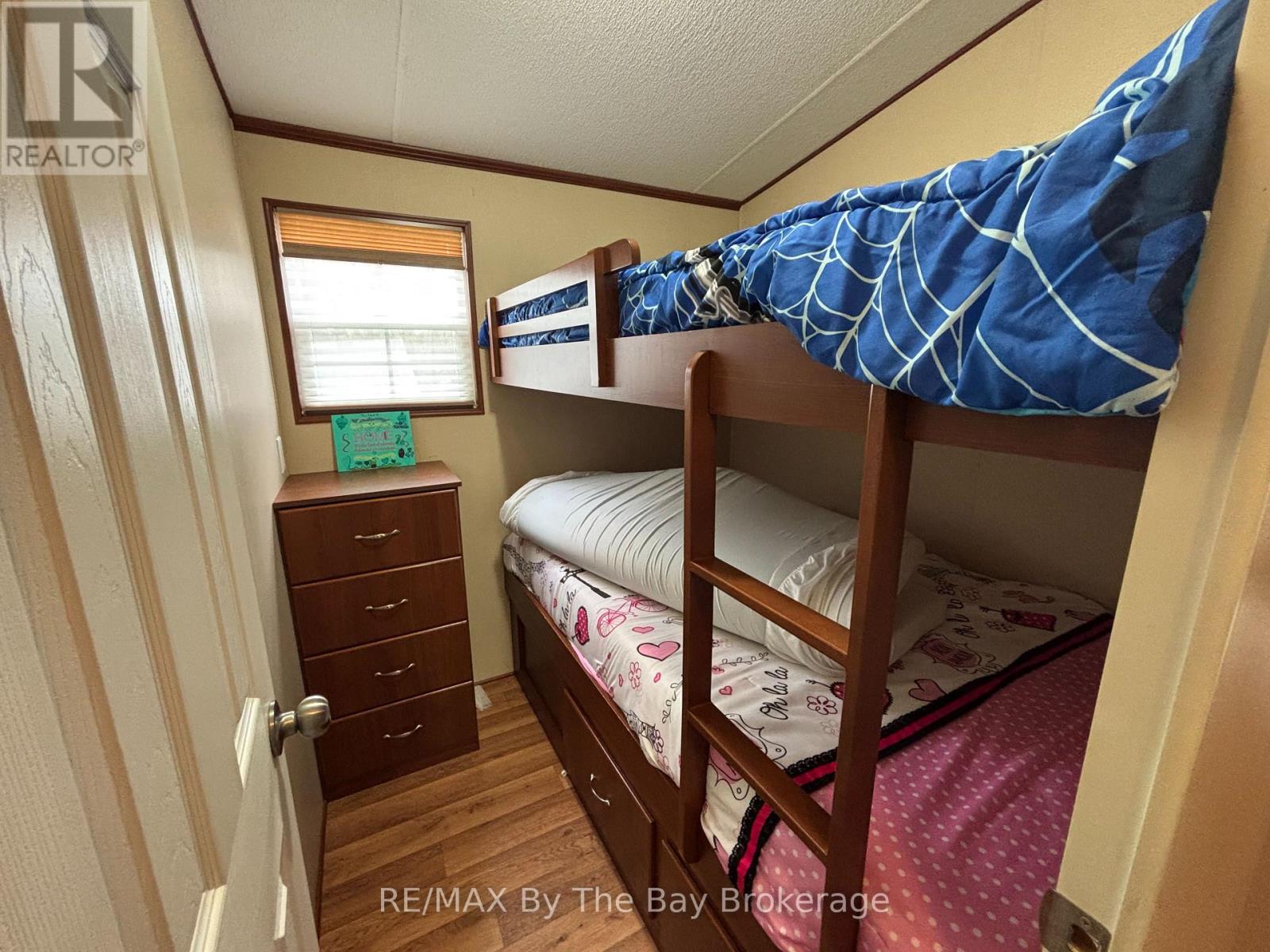 83 Madawaska Trail, Wasaga Beach, Ontario  L9Z 1X7 - Photo 8 - S13132490