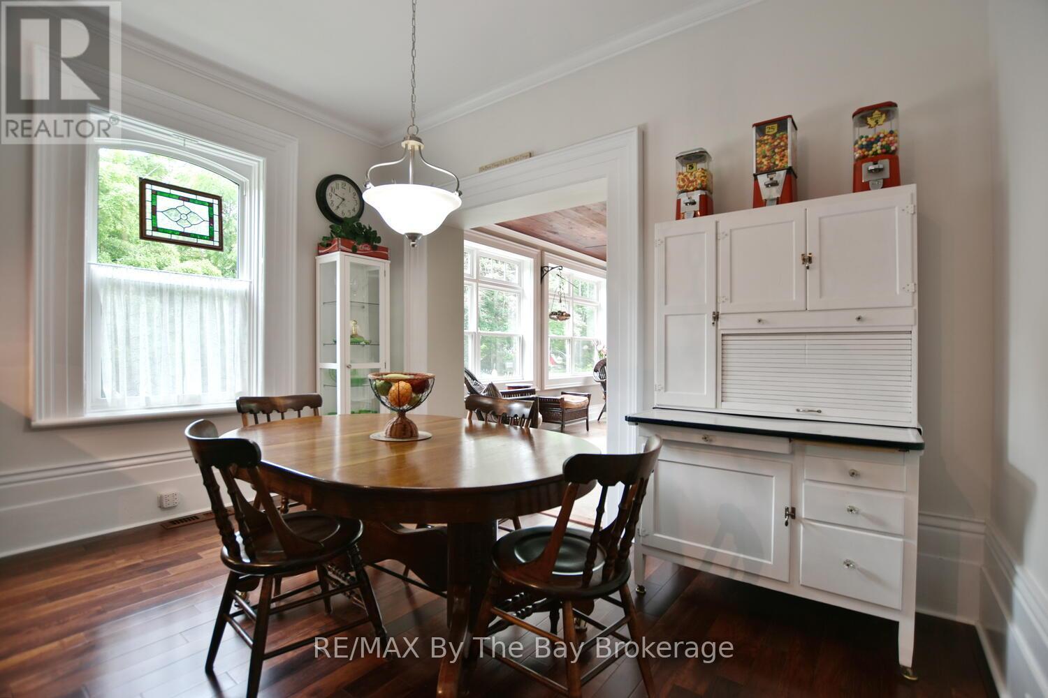 214 Elm Street, Clearview, Ontario  L0M 1S0 - Photo 13 - S13132522
