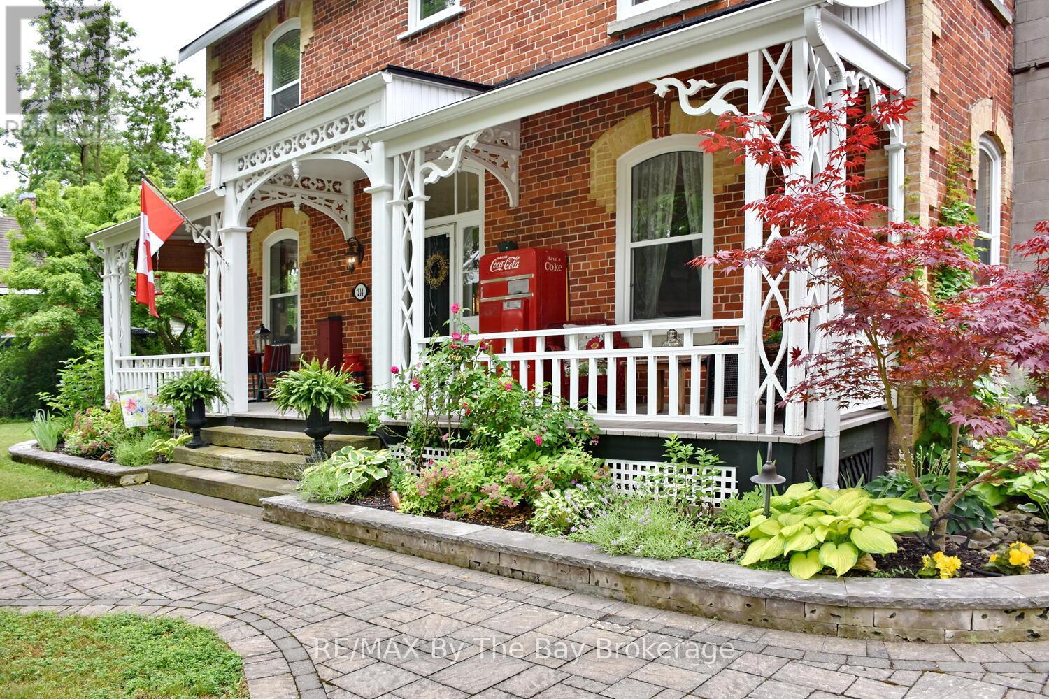 214 Elm Street, Clearview, Ontario  L0M 1S0 - Photo 2 - S13132522