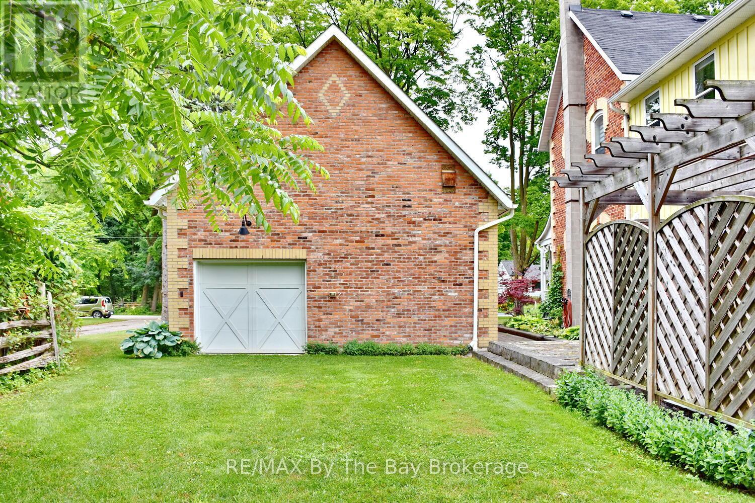 214 Elm Street, Clearview, Ontario  L0M 1S0 - Photo 44 - S13132522