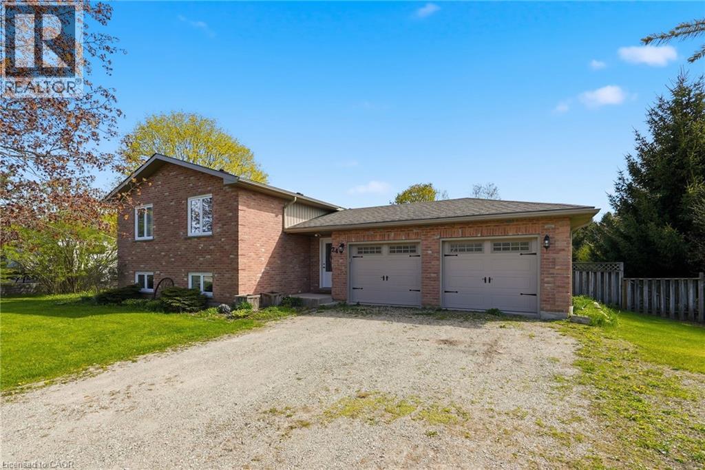 24 Jordan Drive, Belgrave, Ontario  N0G 1E0 - Photo 3 - 40830321