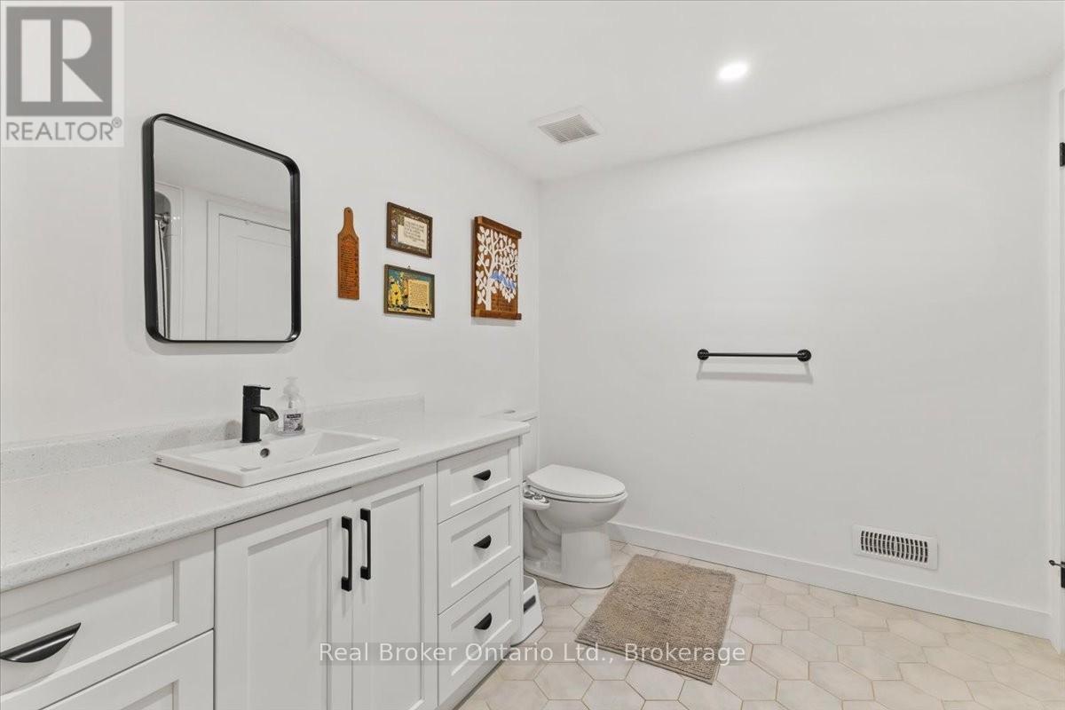 1050 9 Highway, South Bruce, Ontario  N0G 2J0 - Photo 18 - X13132706