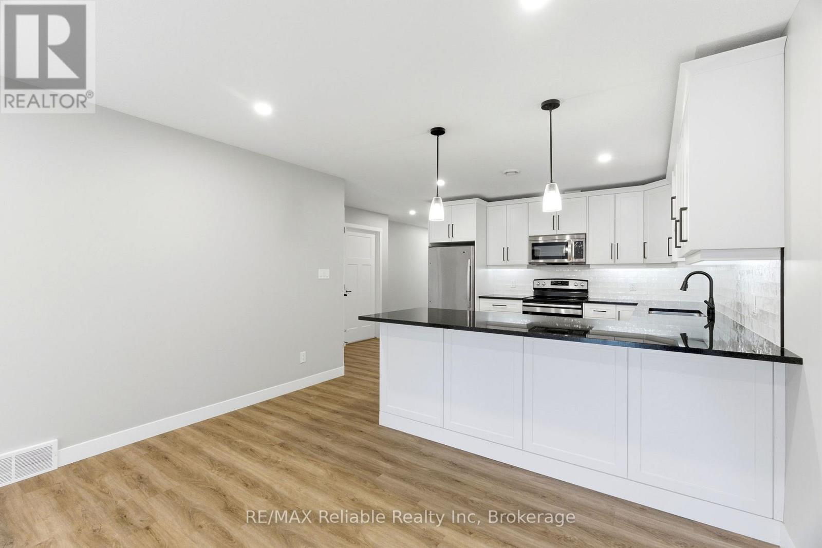 152 Sills Street, Huron East, Ontario  N0K 1W0 - Photo 17 - X13132814