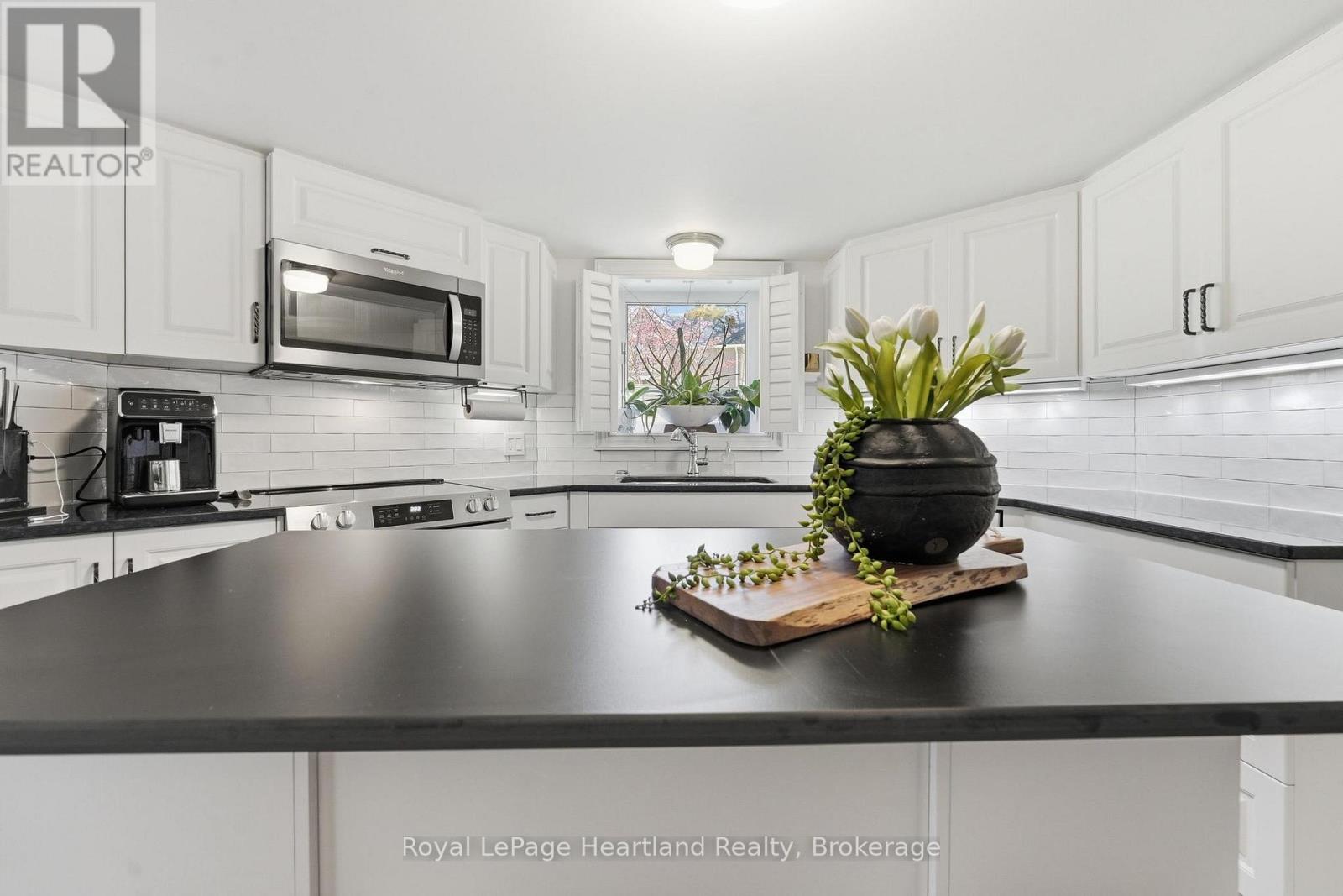 100 - 5 Cobourg Street, Goderich, Ontario  N7A 2J1 - Photo 22 - X13133190