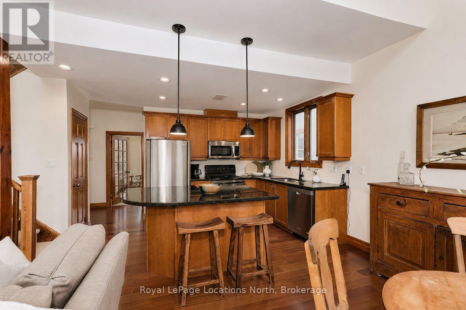 16 - 224 Blueski George Crescent, Blue Mountains, Ontario  L9Y 0V6 - Photo 8 - X13133252