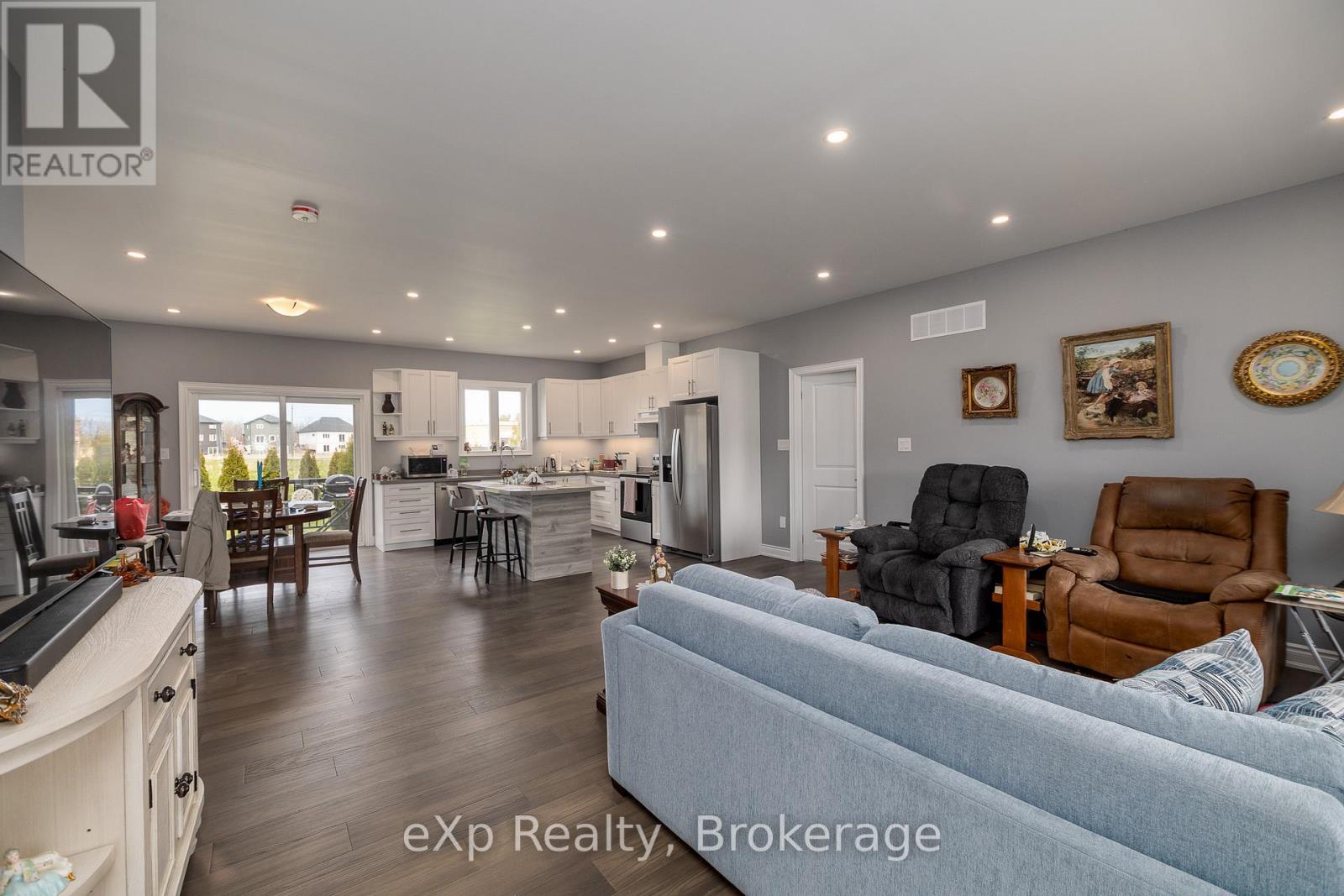 43 Country Crescent, Meaford, Ontario  N4L 1L7 - Photo 5 - X13133298