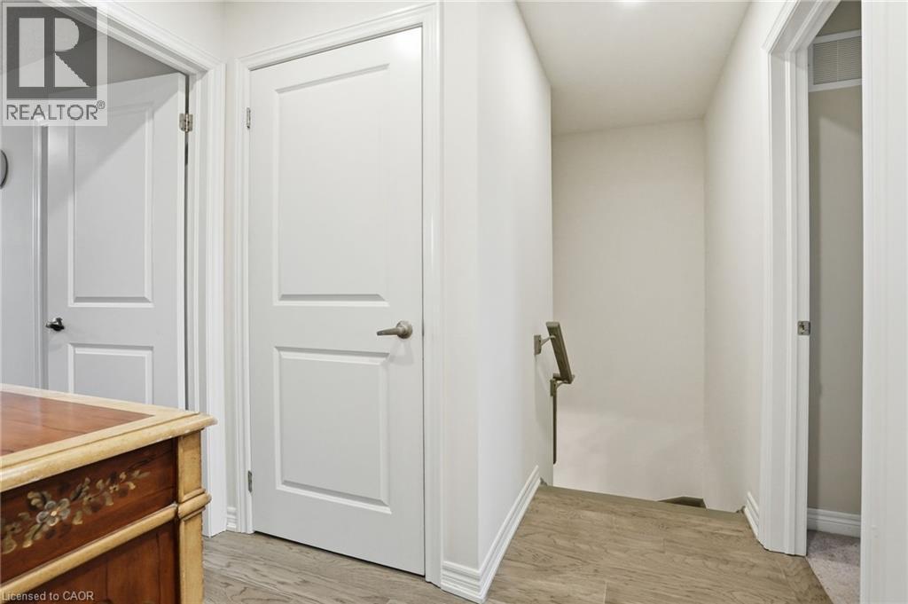 19 Mia Drive, Hamilton, Ontario  L9B 0K1 - Photo 9 - 40830680