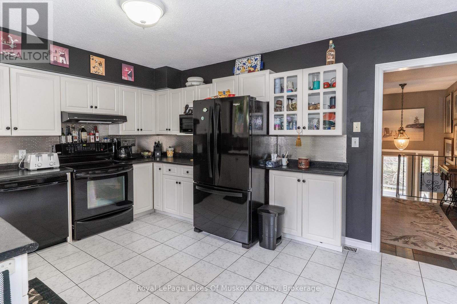 183 Santas Village Road, Bracebridge, Ontario  P1L 1W8 - Photo 11 - X13133870