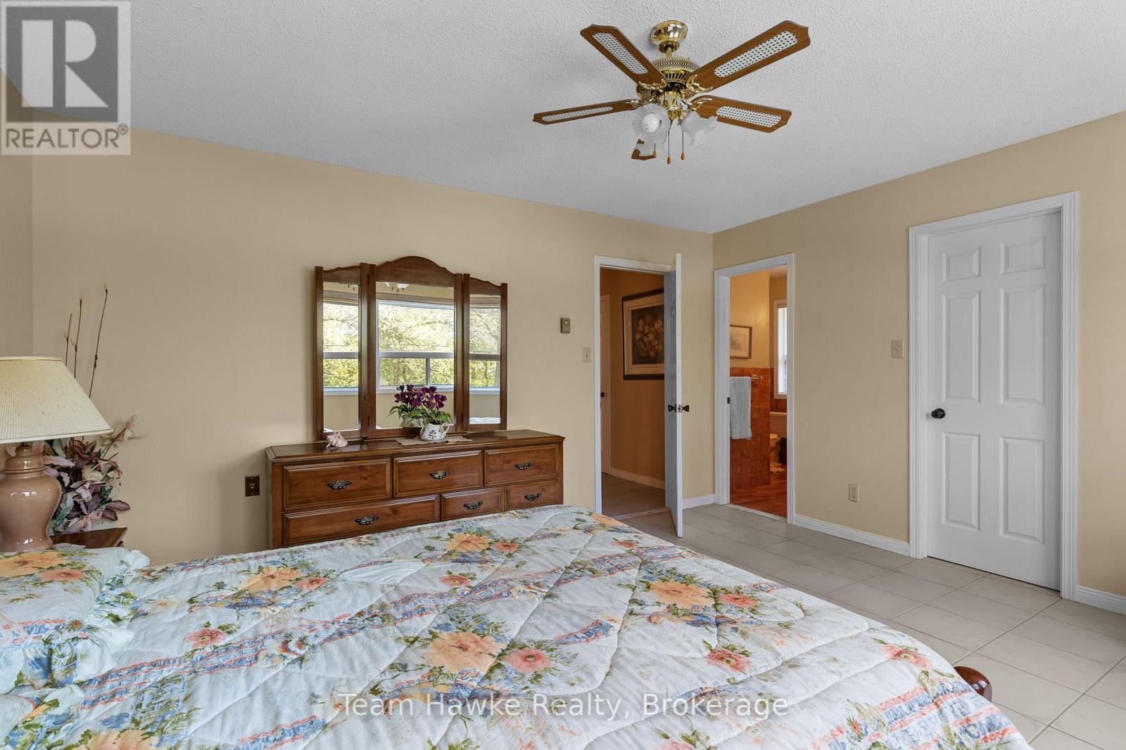 2253 Tiny Beaches Road S, Tiny, Ontario  L0L 1P1 - Photo 16 - S13134392
