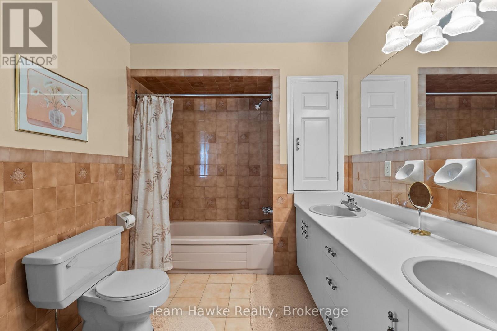 2253 Tiny Beaches Road S, Tiny, Ontario  L0L 1P1 - Photo 21 - S13134392