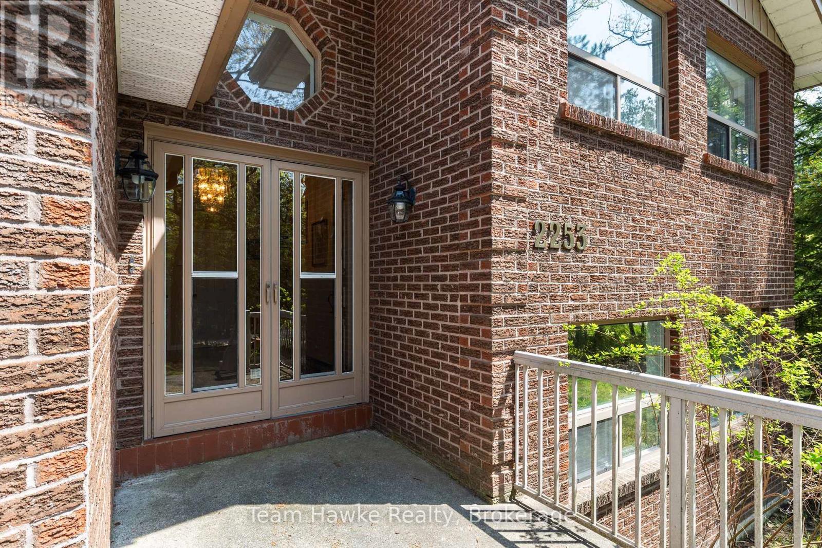 2253 Tiny Beaches Road S, Tiny, Ontario  L0L 1P1 - Photo 24 - S13134392