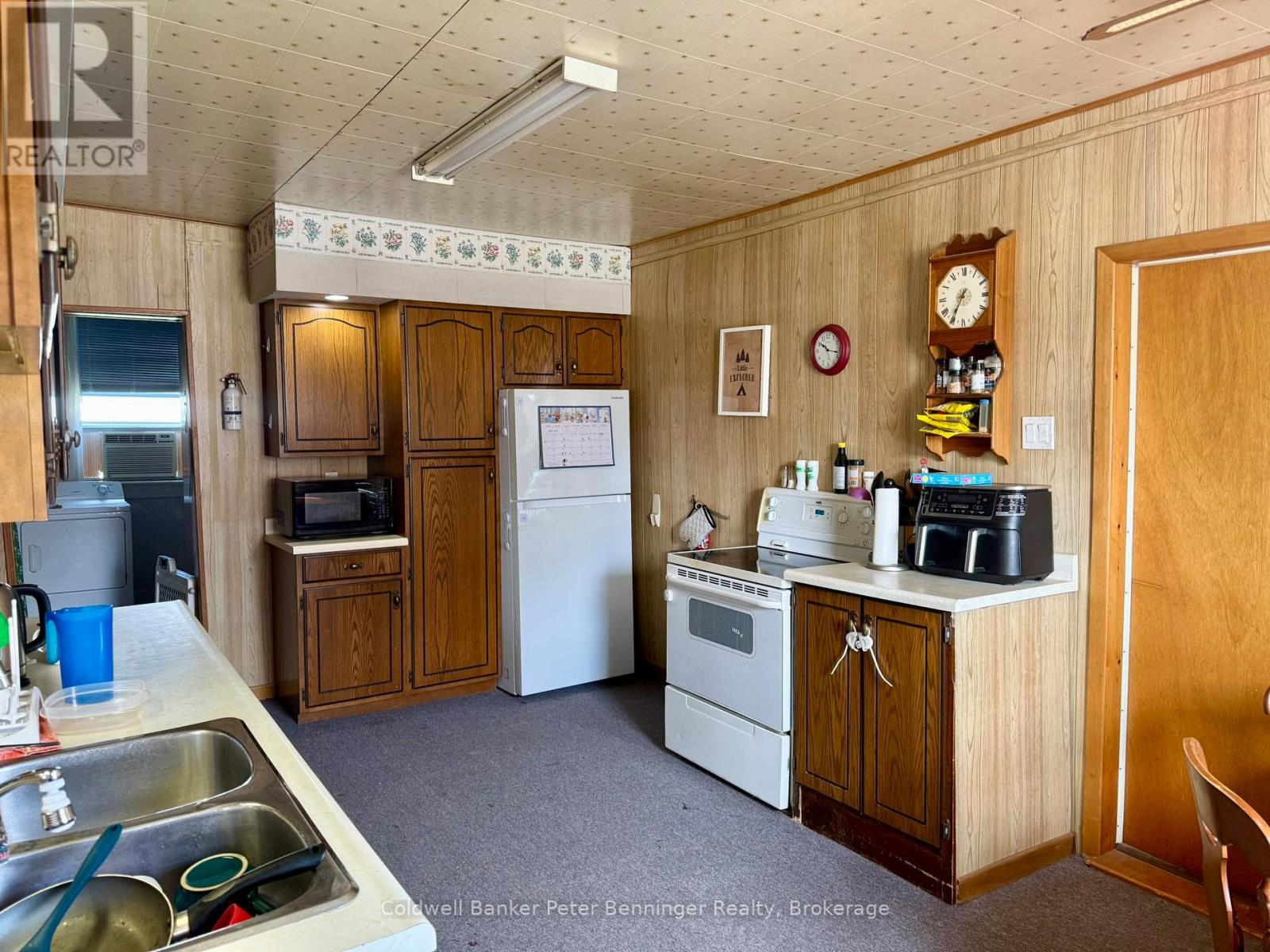 34 Mcgivern Street W, Brockton, Ontario  N0G 2V0 - Photo 11 - X13134494