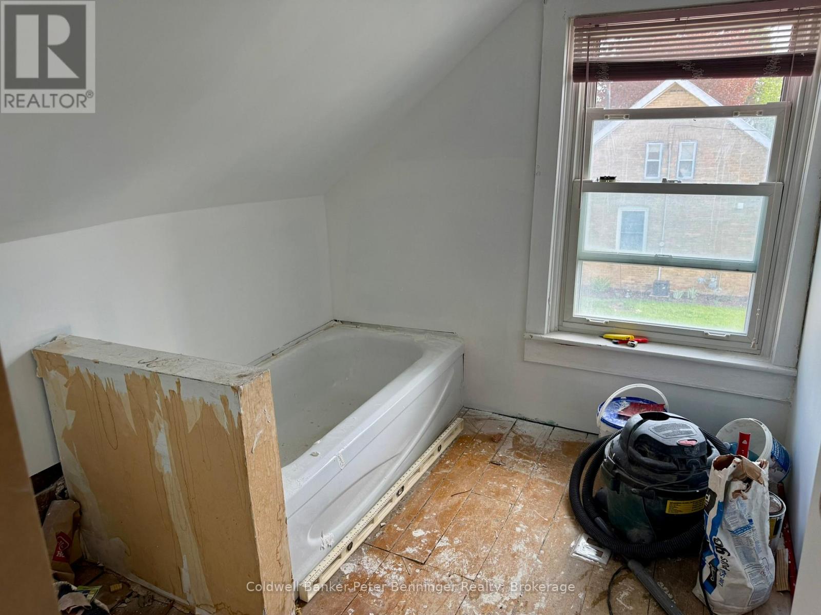34 Mcgivern Street W, Brockton, Ontario  N0G 2V0 - Photo 17 - X13134494