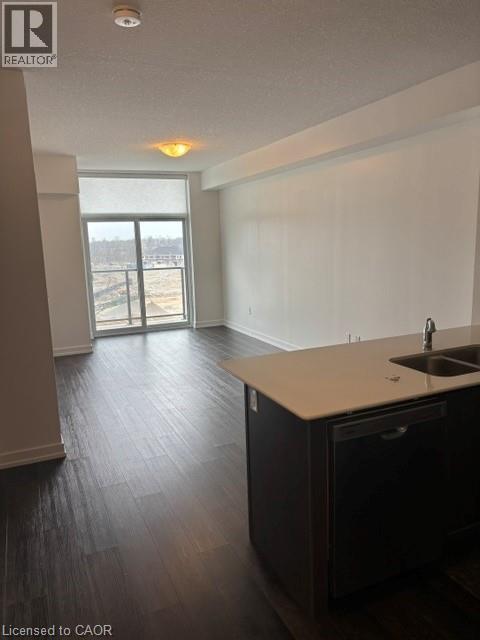 10 Mallard Trail Unit# 527, Waterdown, Ontario  L8B 2A7 - Photo 5 - 40830643