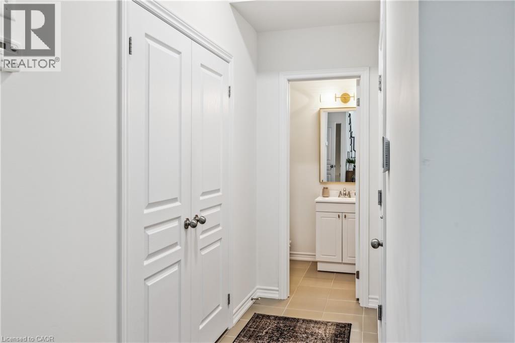 54 Nisbet Boulevard Unit# 31, Waterdown, Ontario  L8B 0Y3 - Photo 8 - 40830642
