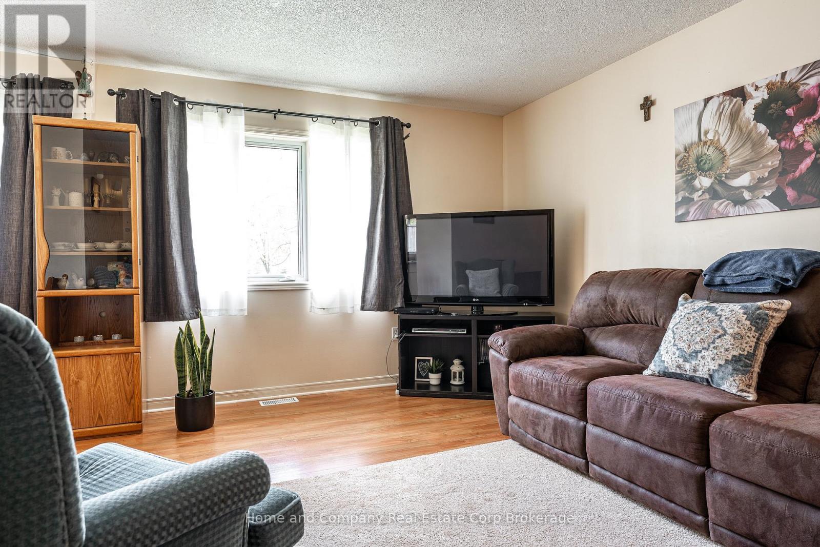 256 Huron Street, Stratford, Ontario  N5A 5T2 - Photo 6 - X13134770