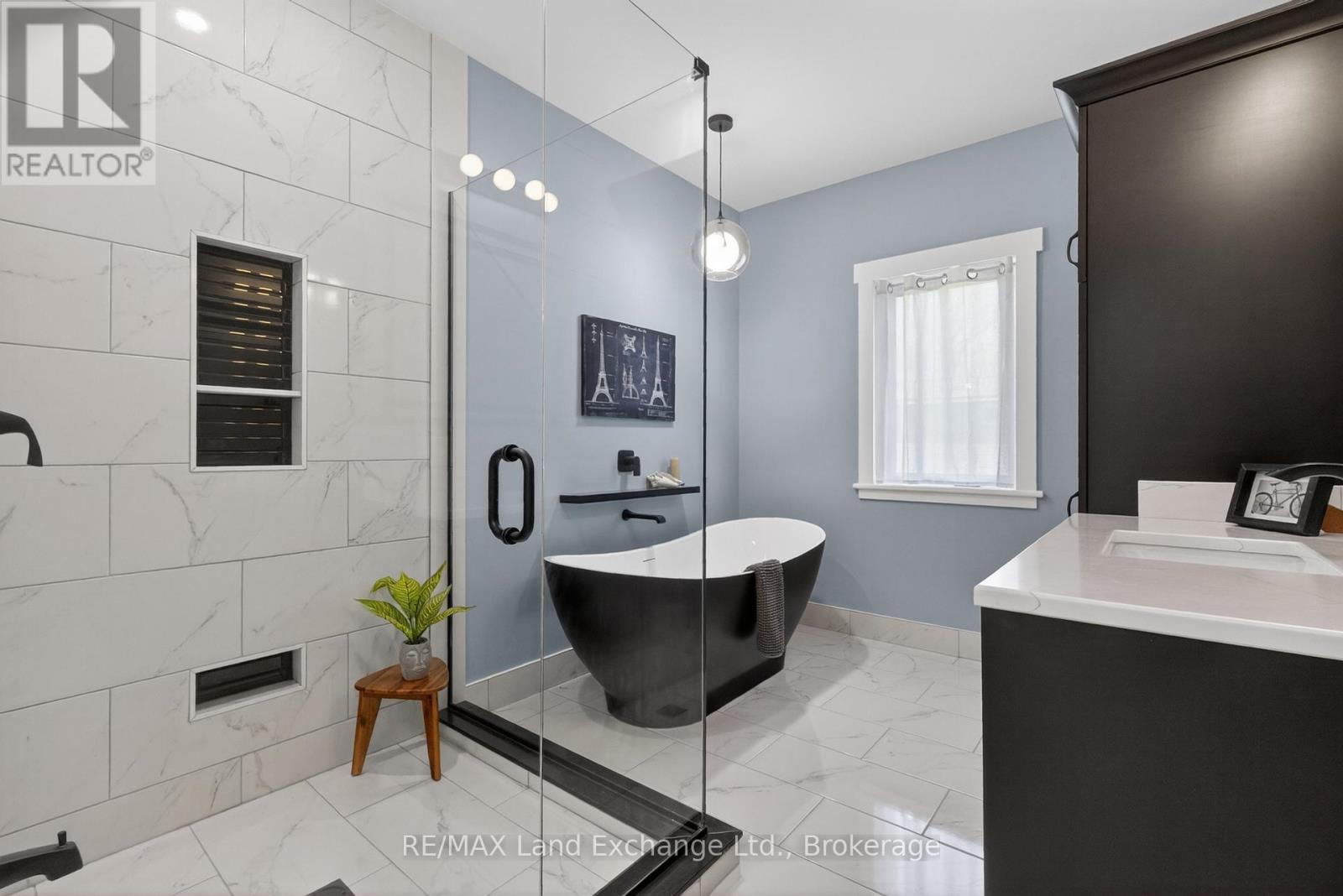 244 St Arnaud Street, Huron-Kinloss, Ontario  N0G 2R0 - Photo 20 - X13135054