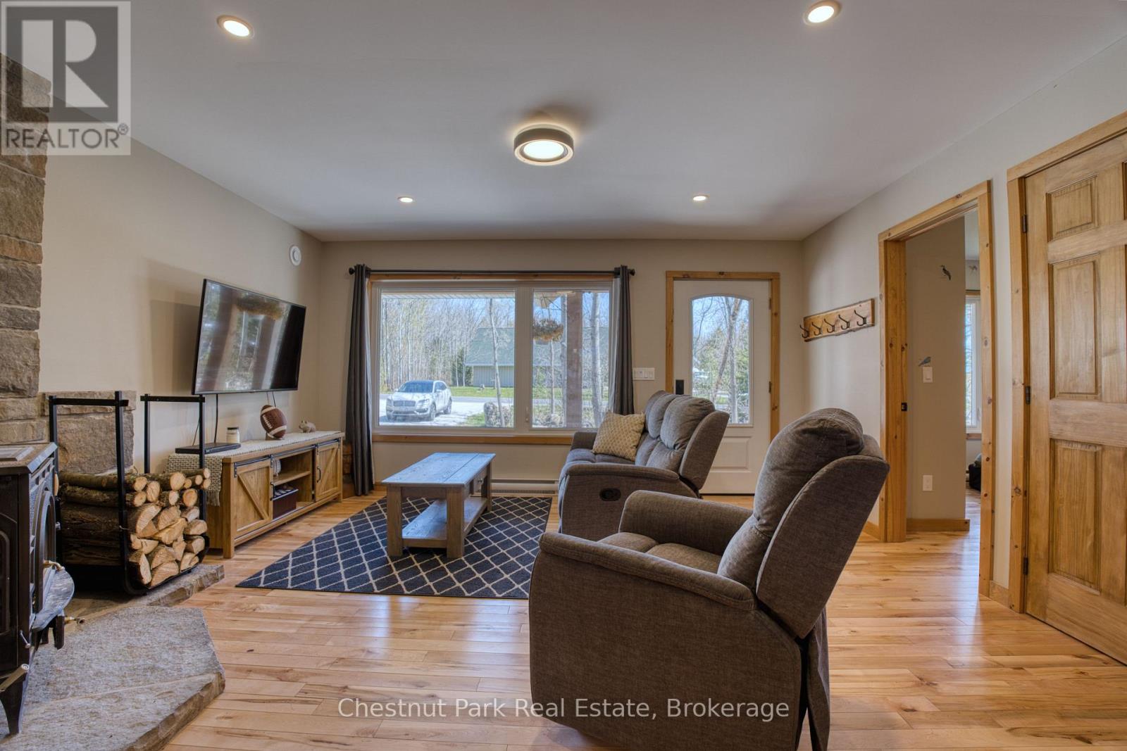 23 Maple Drive, Northern Bruce Peninsula, Ontario  N0H 1Z0 - Photo 4 - X13135140