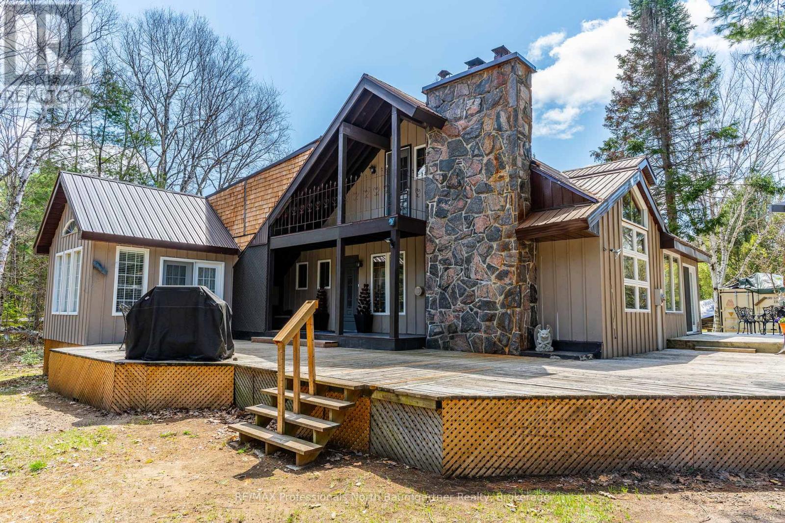 1065 Cloverleaf Road, Algonquin Highlands, Ontario  K0M 1J2 - Photo 2 - X13135162