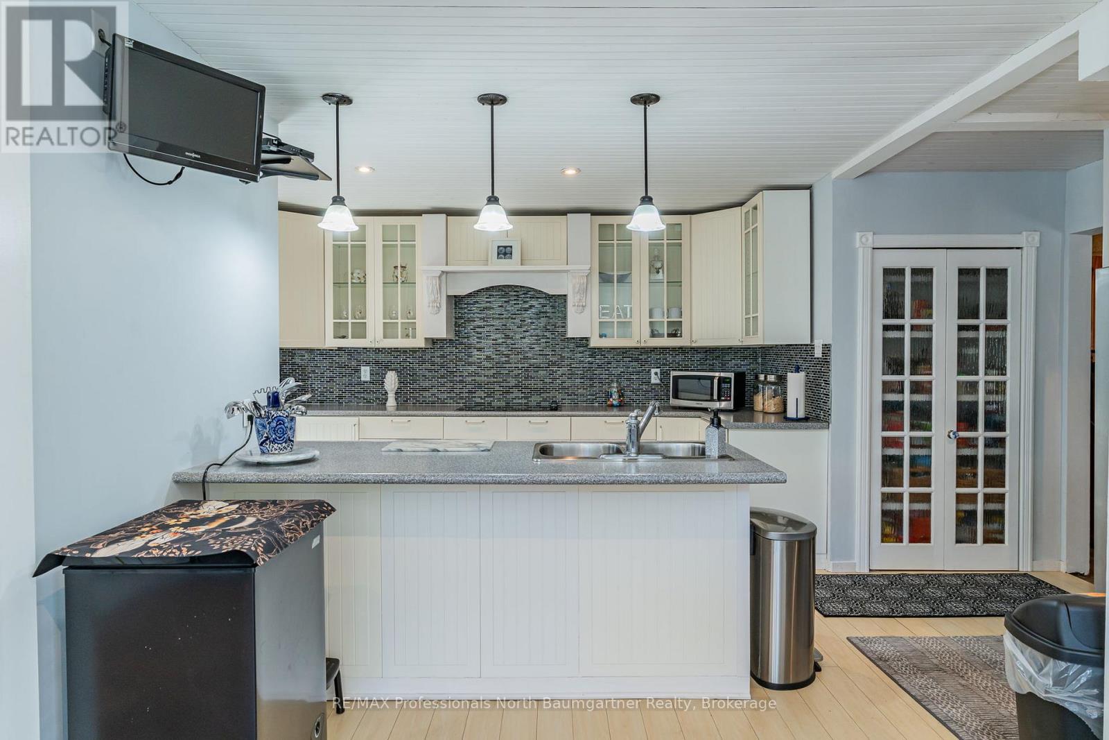 1065 Cloverleaf Road, Algonquin Highlands, Ontario  K0M 1J2 - Photo 20 - X13135162