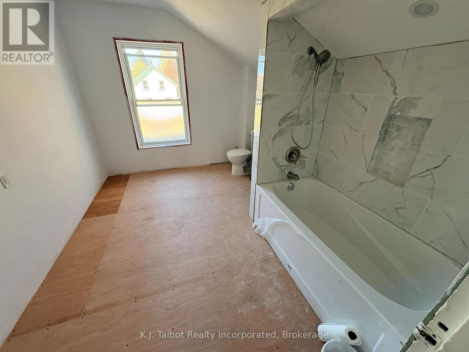 103 Bruce Street E, Goderich, Ontario  N7A 1S8 - Photo 10 - X13135760