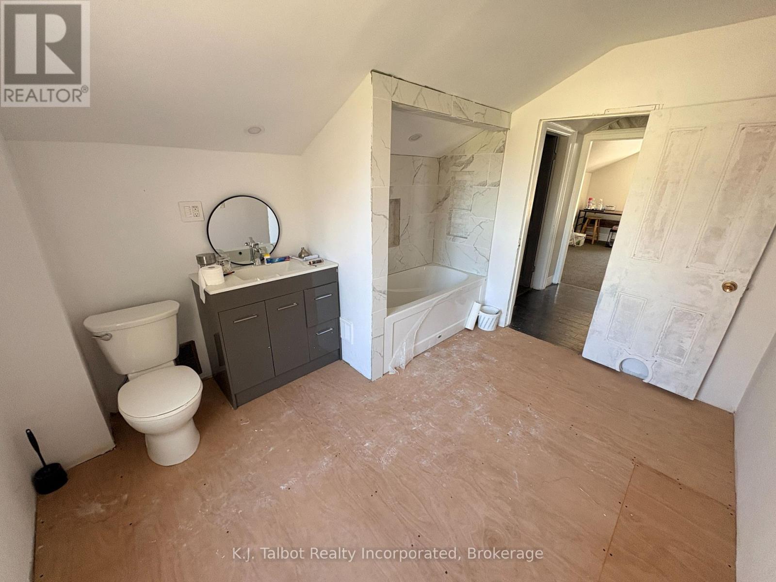 103 Bruce Street E, Goderich, Ontario  N7A 1S8 - Photo 11 - X13135760