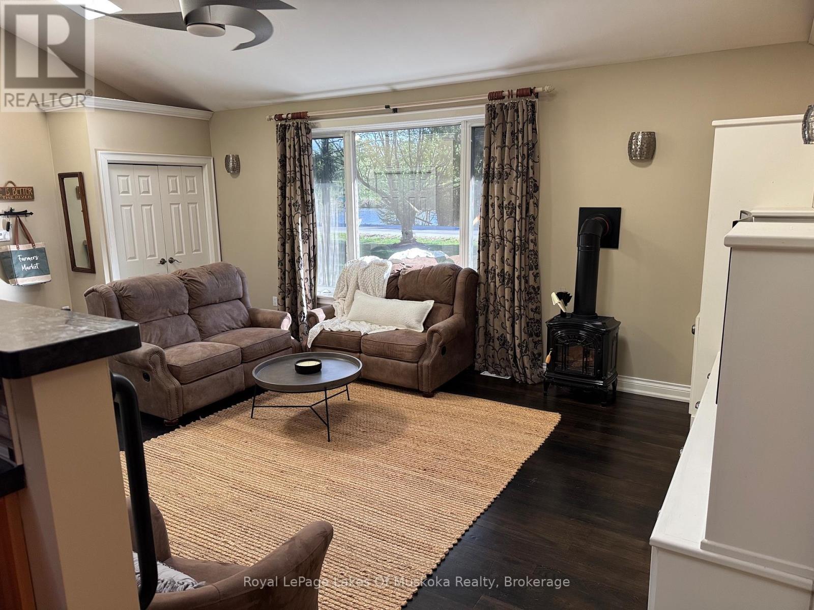 2 Leslie Drive W, Bracebridge, Ontario  P1L 1W8 - Photo 36 - X13136064
