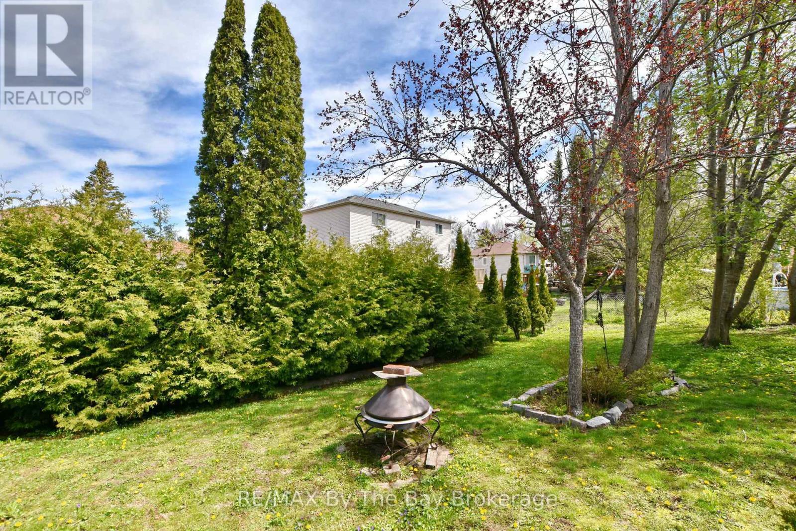 17 Acorn Crescent, Wasaga Beach, Ontario  L9Z 1L6 - Photo 11 - S13136566