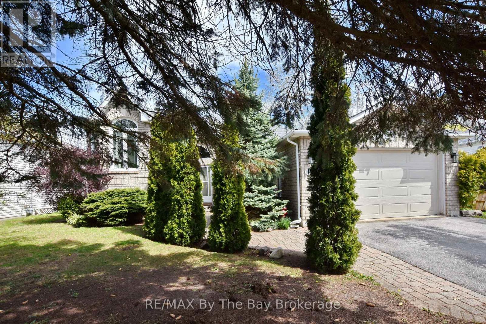 17 Acorn Crescent, Wasaga Beach, Ontario  L9Z 1L6 - Photo 3 - S13136566