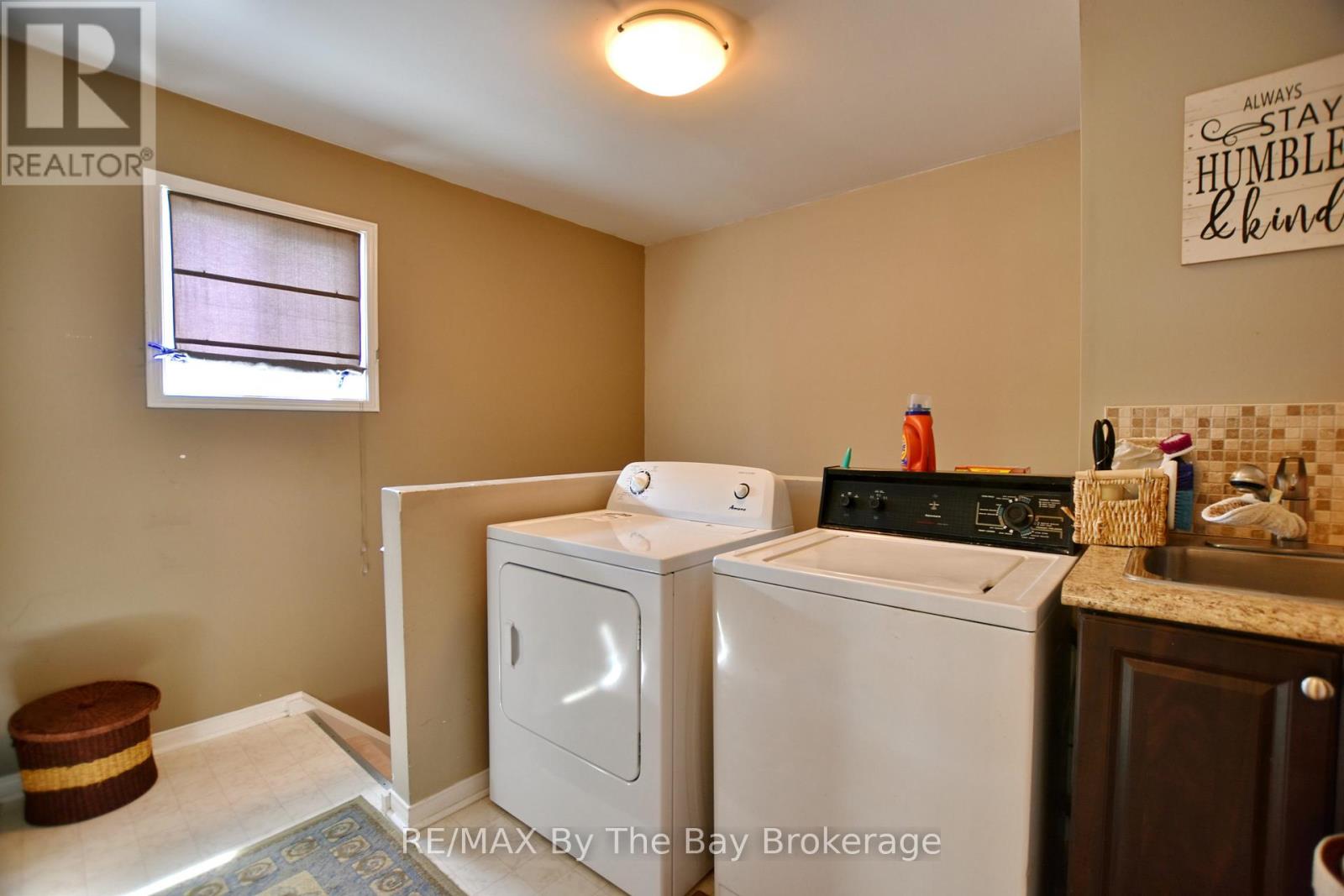 17 Acorn Crescent, Wasaga Beach, Ontario  L9Z 1L6 - Photo 38 - S13136566