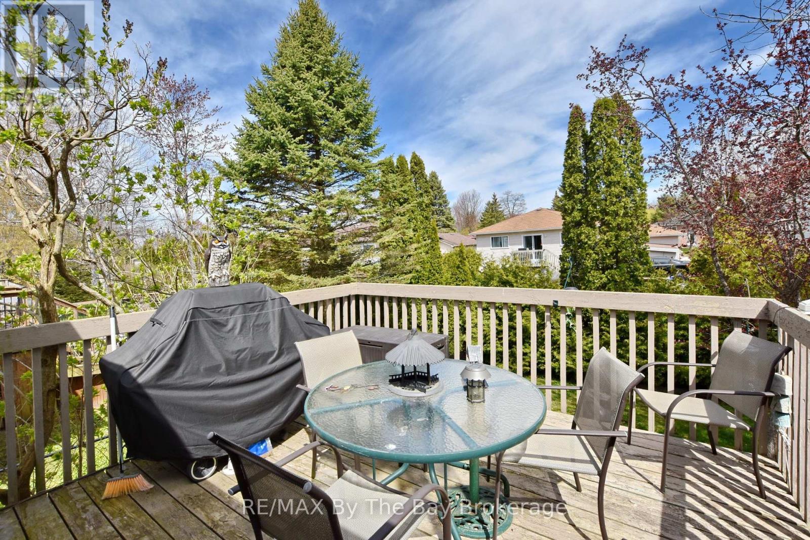 17 Acorn Crescent, Wasaga Beach, Ontario  L9Z 1L6 - Photo 5 - S13136566