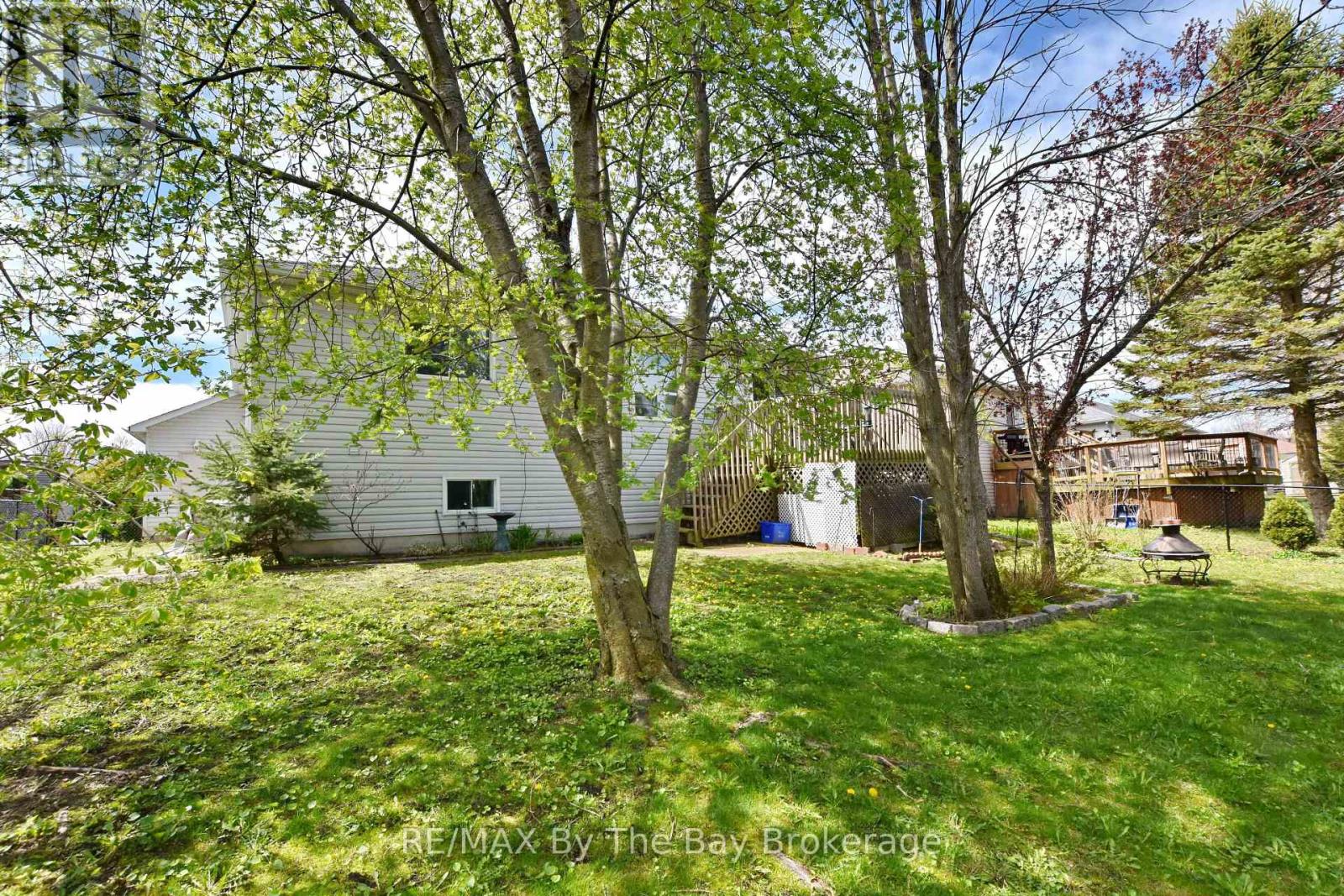 17 Acorn Crescent, Wasaga Beach, Ontario  L9Z 1L6 - Photo 8 - S13136566