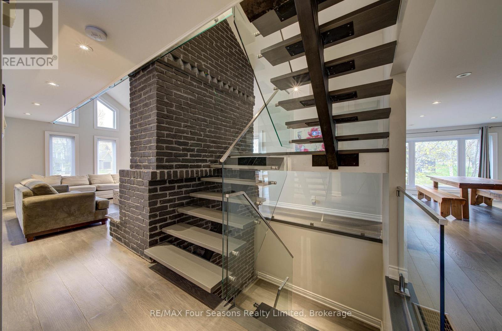 103 Birch View Trail, Blue Mountains, Ontario  L9Y 0M1 - Photo 23 - X13136518