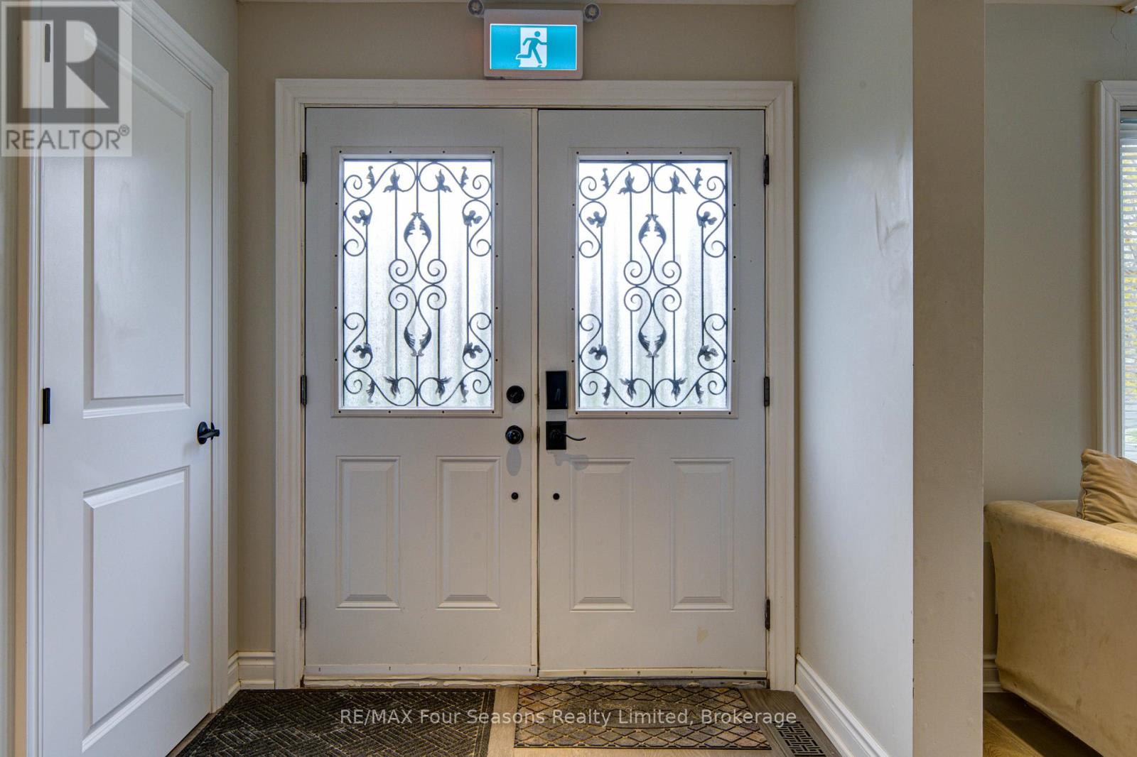 103 Birch View Trail, Blue Mountains, Ontario  L9Y 0M1 - Photo 6 - X13136518