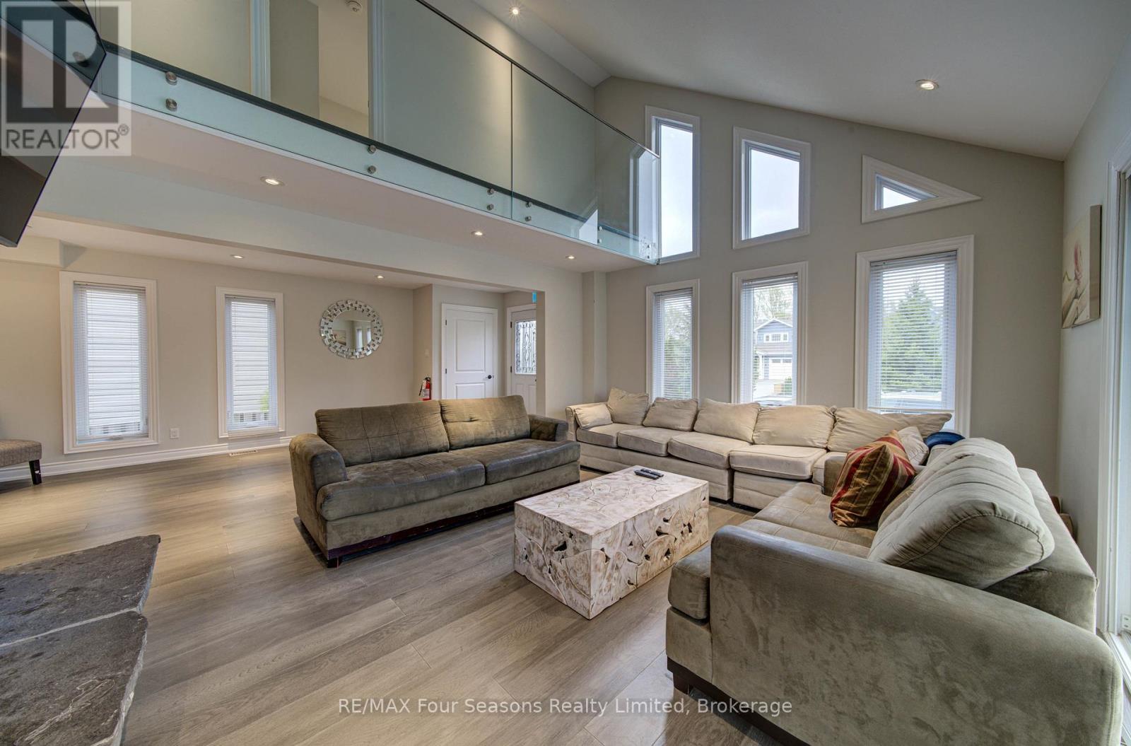 103 Birch View Trail, Blue Mountains, Ontario  L9Y 0M1 - Photo 8 - X13136518