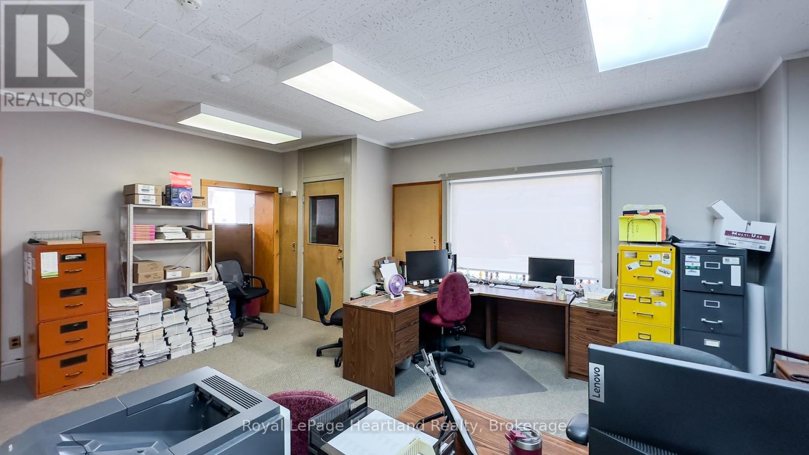 401 Queen Street, North Huron, Ontario  N0M 1H0 - Photo 21 - X13136618