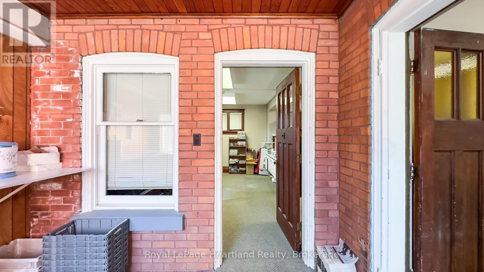 401 Queen Street, North Huron, Ontario  N0M 1H0 - Photo 25 - X13136618