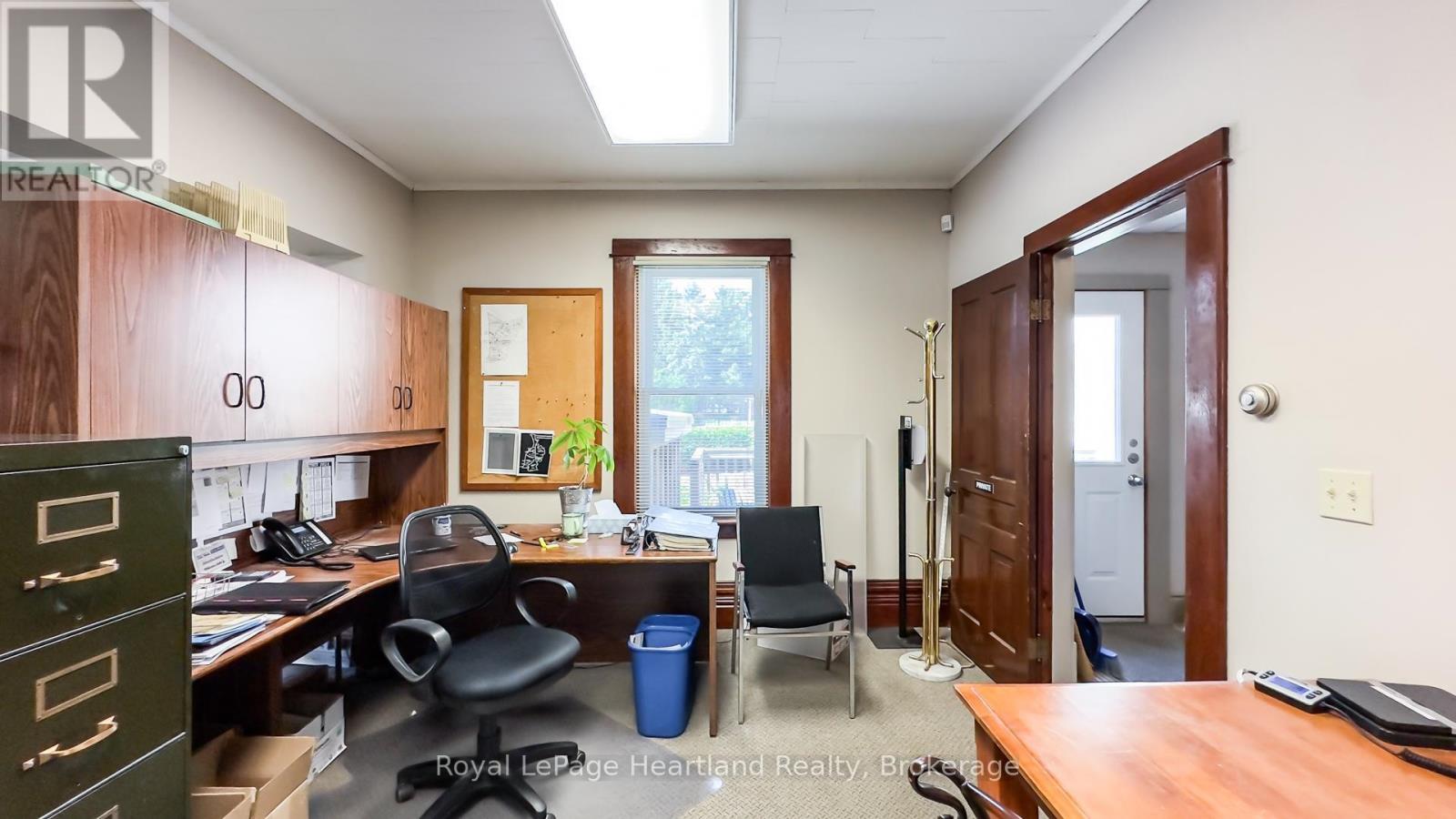 401 Queen Street, North Huron, Ontario  N0M 1H0 - Photo 30 - X13136618