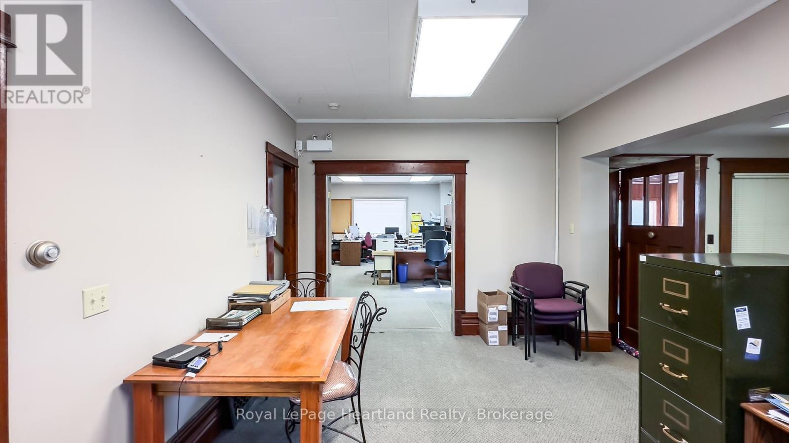 401 Queen Street, North Huron, Ontario  N0M 1H0 - Photo 31 - X13136618