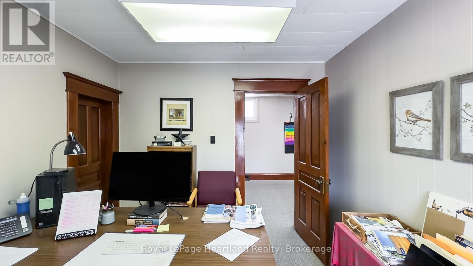 401 Queen Street, North Huron, Ontario  N0M 1H0 - Photo 8 - X13136618