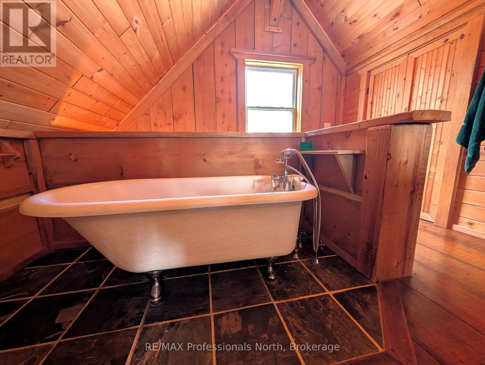 3785a Eagle Lake Road, Parry Sound Remote Area, Ontario  P0A 1X0 - Photo 18 - X13136686