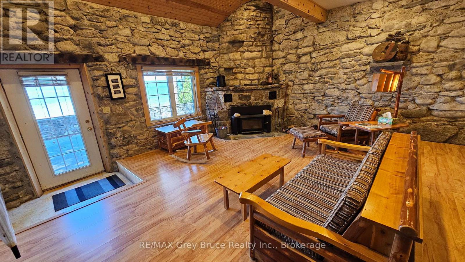 130 South Shore Road, Northern Bruce Peninsula, Ontario  N0H 1W0 - Photo 15 - X13137246