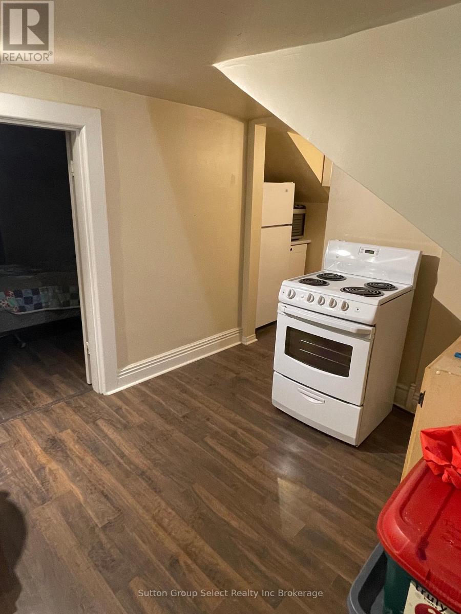 50 Perry Street, Woodstock, Ontario  N4S 3C3 - Photo 8 - X13137332