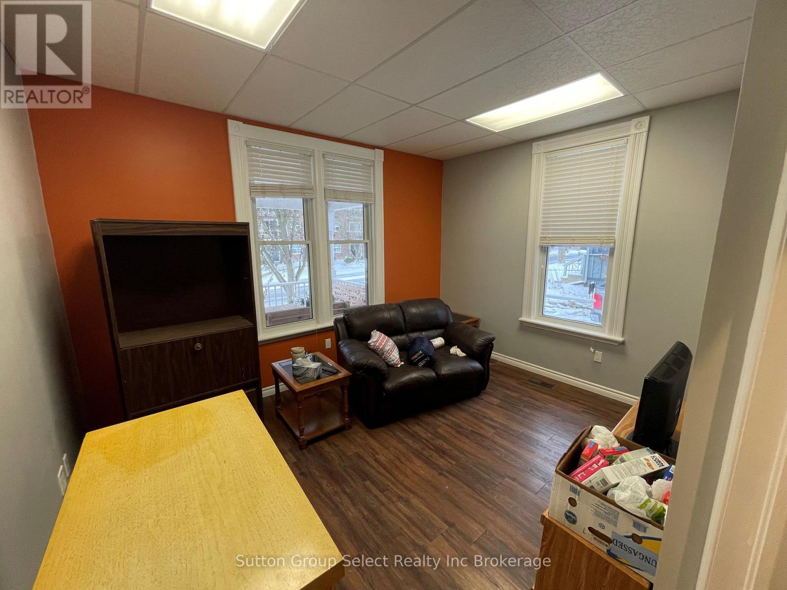 48 Perry Street, Woodstock, Ontario  N4S 3C3 - Photo 8 - X13137350