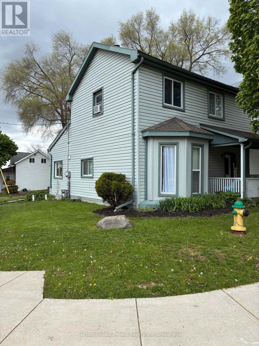 102 Finkle Street, Woodstock, Ontario  N4S 3C8 - Photo 2 - X13137372